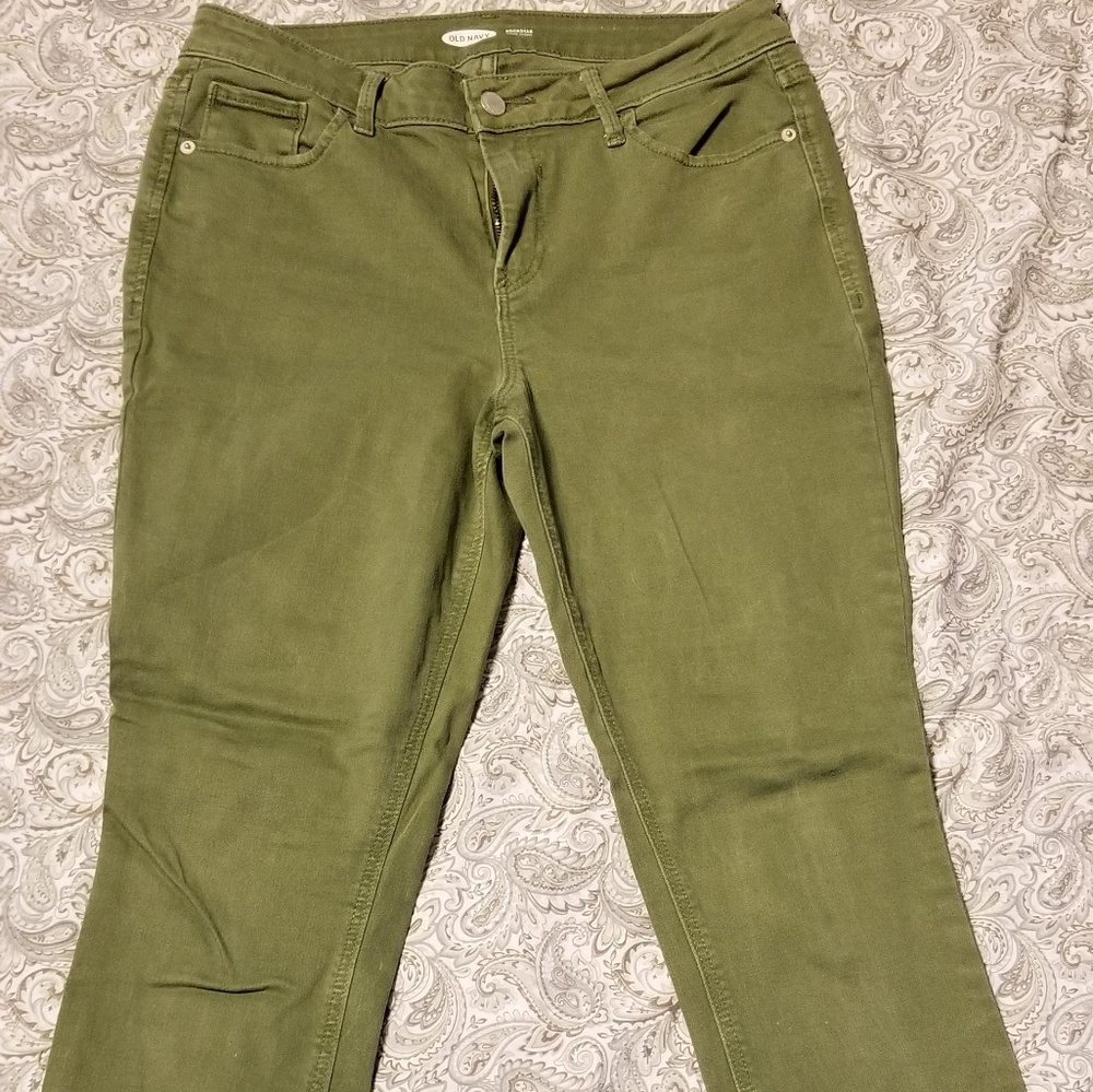Old Navy green stretchy pants size 8